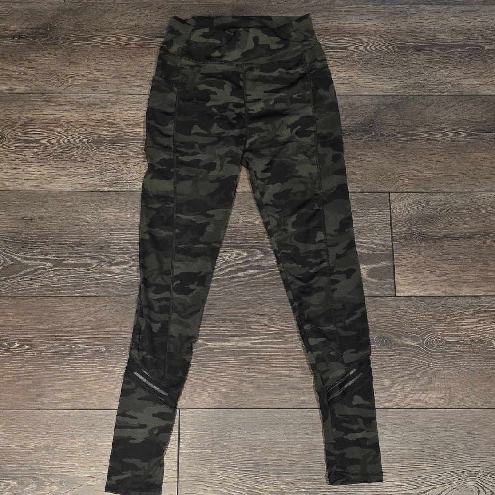 Camouflage High-Waisted Leggings